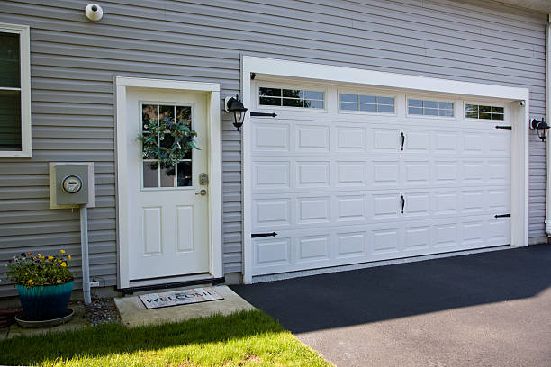 24/7 Emergency Garage Door Panel Replacement experts in Wolfdale, PA